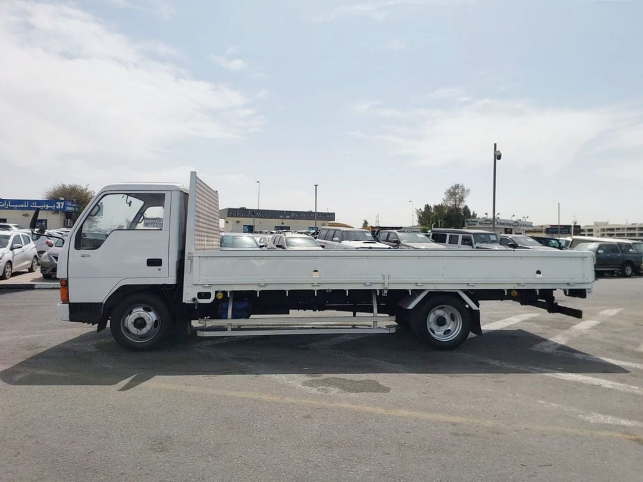 Mitsubishi Fuso Canter (RAMADAN OFFER) MITSUBISHI CANTER TRUCK RHD 1990 MODEL 3.9 L DIESEL MANUAL(PM40199)