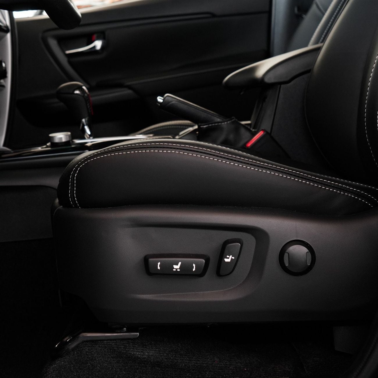 تويوتا فورتونر Fortuner 2.4 Diesel GR || 2026