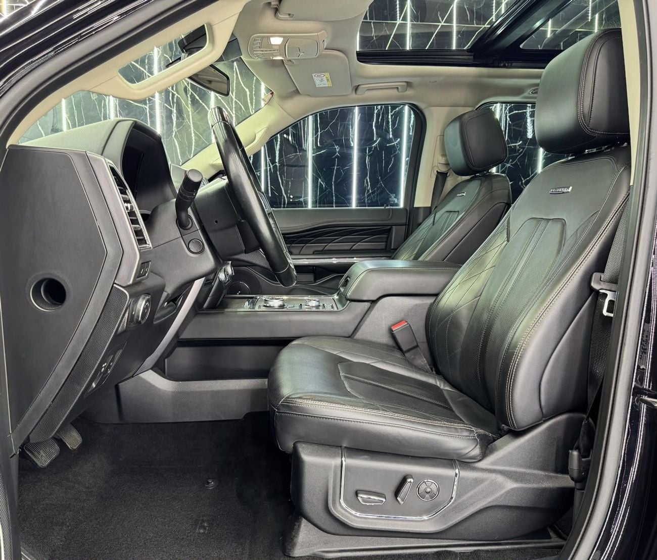 Ford Expedition PLATINUM