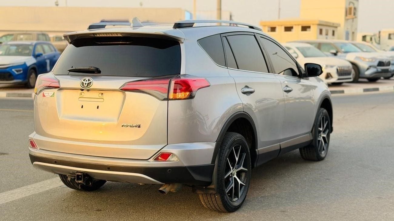 تويوتا راف ٤ -