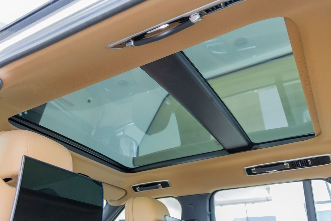 Land Rover Range Rover HSE P530 4.4L Range Rover Vogue HSE P530 | GCC | 5 Years Al Tayer Warranty | Fully Loaded | 2024