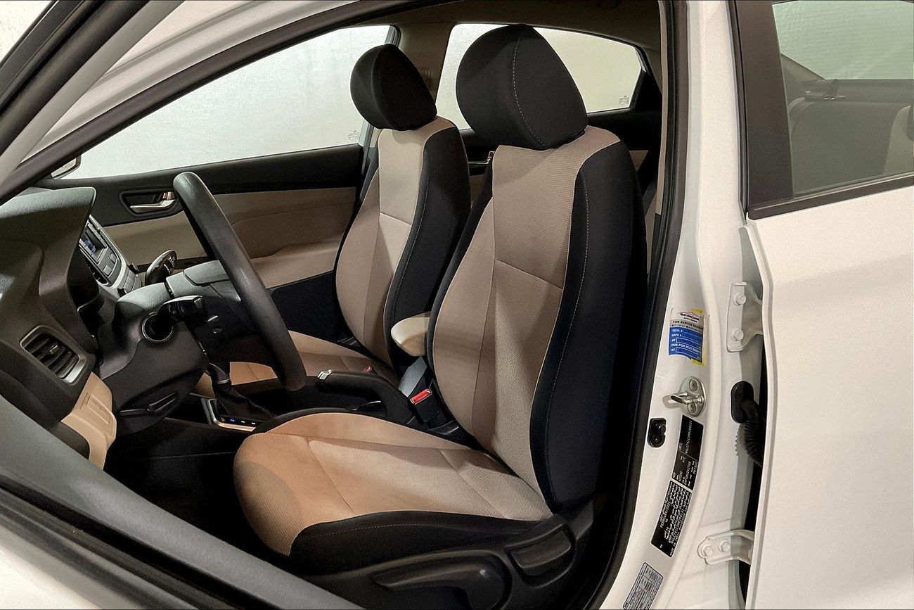 Hyundai Accent Smart Plus