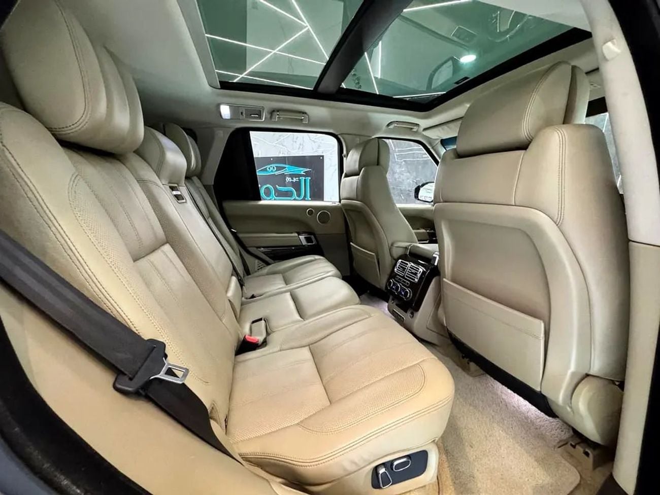 Land Rover Range Rover AUTOBIOGRAPHY SUPERCHARGED FACELIFT RR VOGUE V8 || GCC || TOP RANGE || PERFECT CONDITION