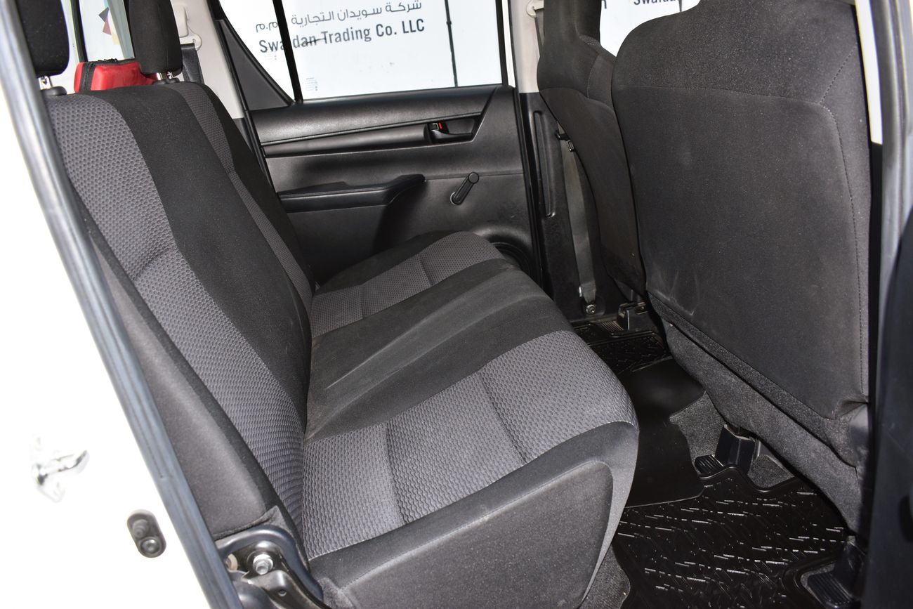 Toyota Hilux AED 1279 PM | 2.7L MT GL DC GCC DEALER WARRANTY