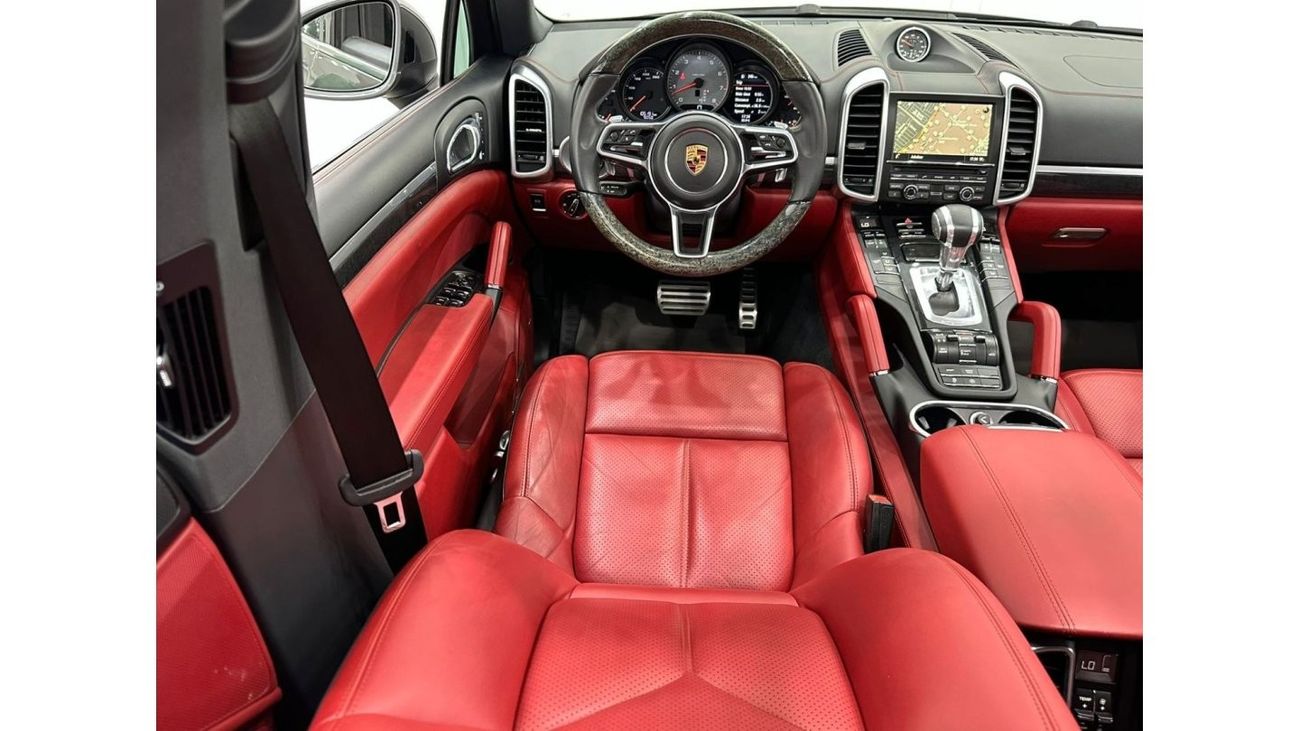 Porsche Cayenne 2016 Porsche Cayenne S, Nov 2024 Porsche Warranty, Full Porsche Service History, Full Options, GCC