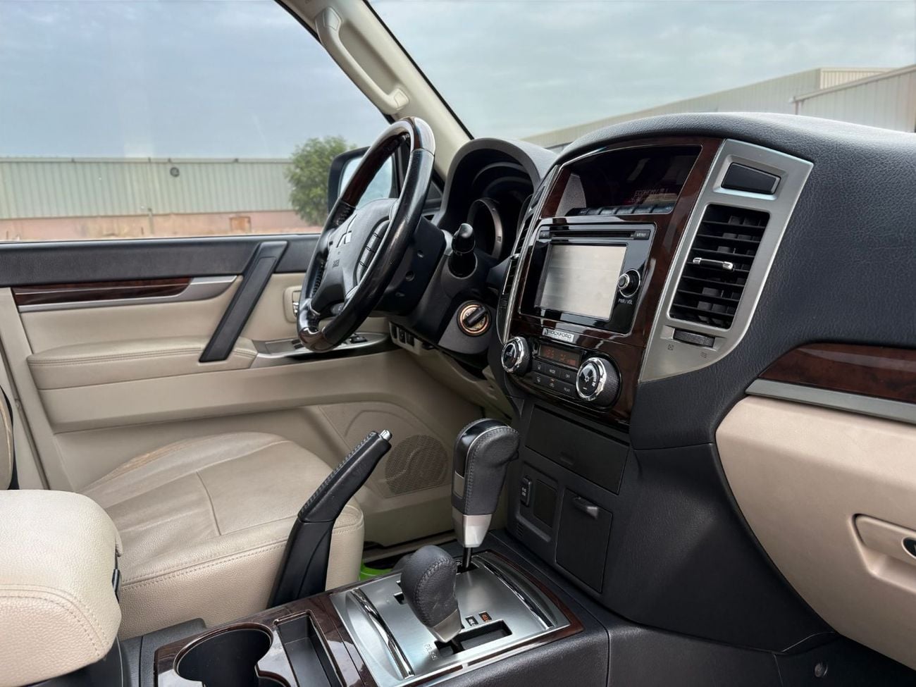 Mitsubishi Pajero GLS Top 3.5L AED 1,710 P.M | 0% DOWN PAYMENT | MITSUBISHI PAJERO V6 – 3.8L | 2018 | GCC SPECS | ORIG