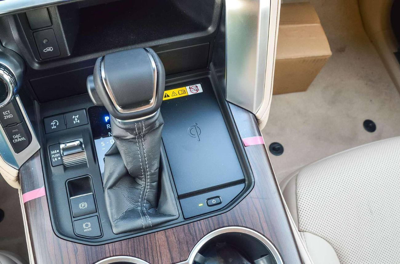 تويوتا لاند كروزر GXR 4.0L TOYOTA LAND CRUISER GX.R 4.0L 4WD PETROL SUV 2025