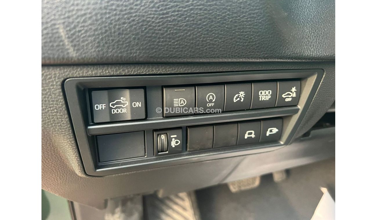 Toyota Tundra 3.5L SR5 CREW MAX