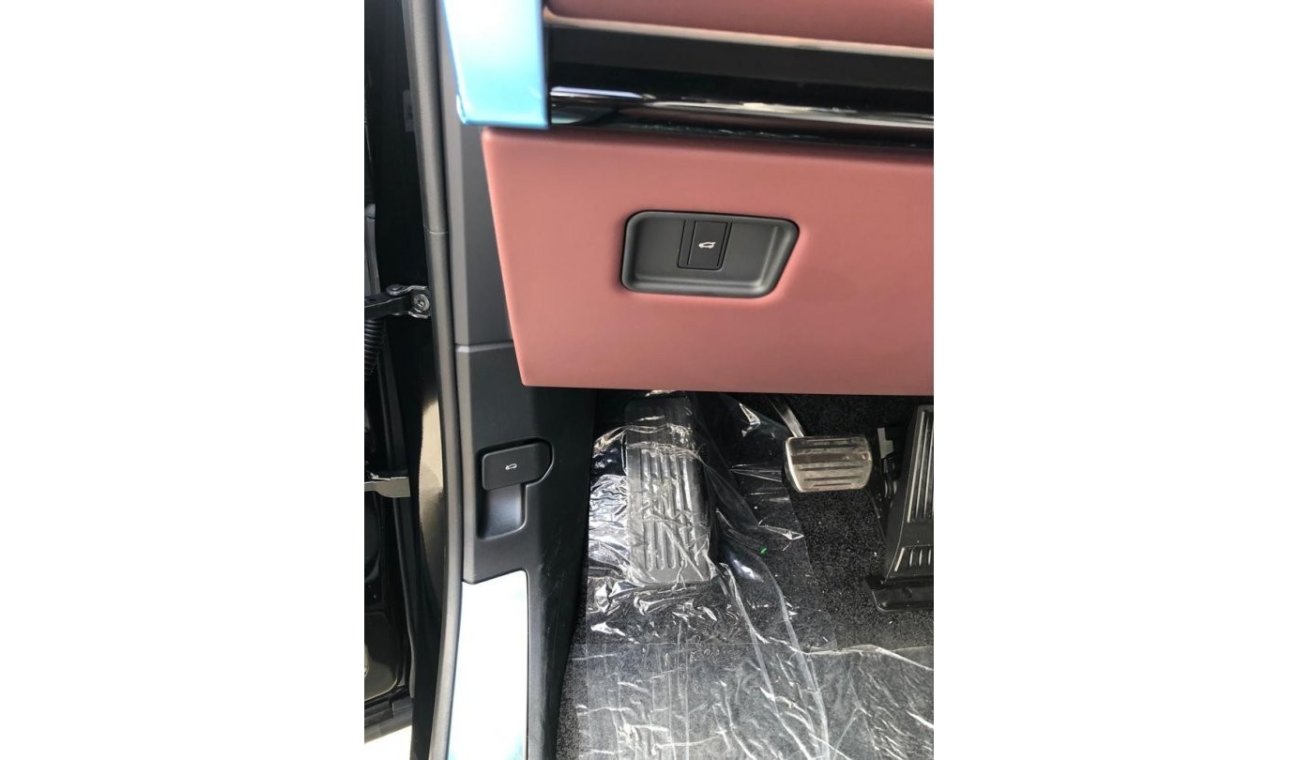 Land Rover Range Rover Range Rover HSE 4.4L AWD 530PS 2023 Model