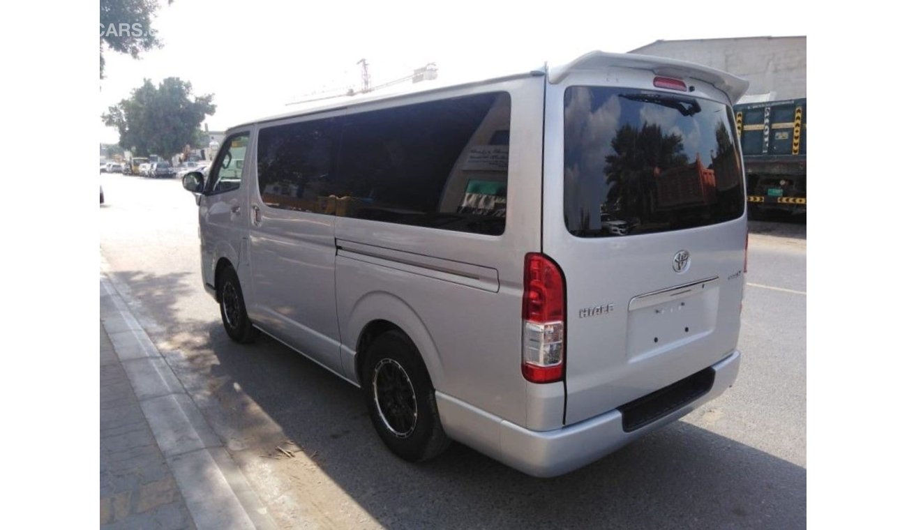 تويوتا هاياس Hiace RIGHT HAND DRIVE (Stock no PM 100 )