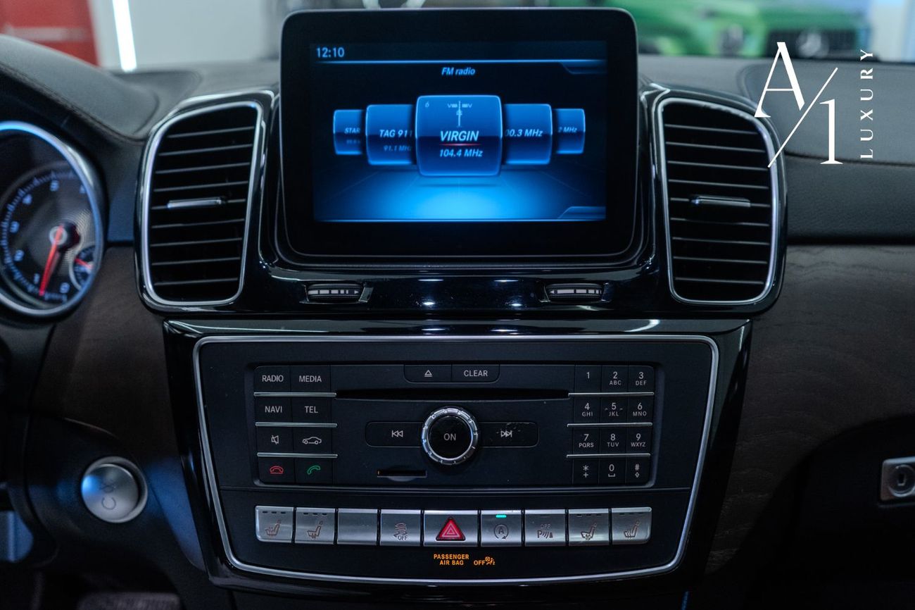 Mercedes-Benz GLS 500 Std 4.7L 2017 Mercedes Benz GLS500 4MATIC, Full Service History, Fully Loaded, 7 Seater, GCC