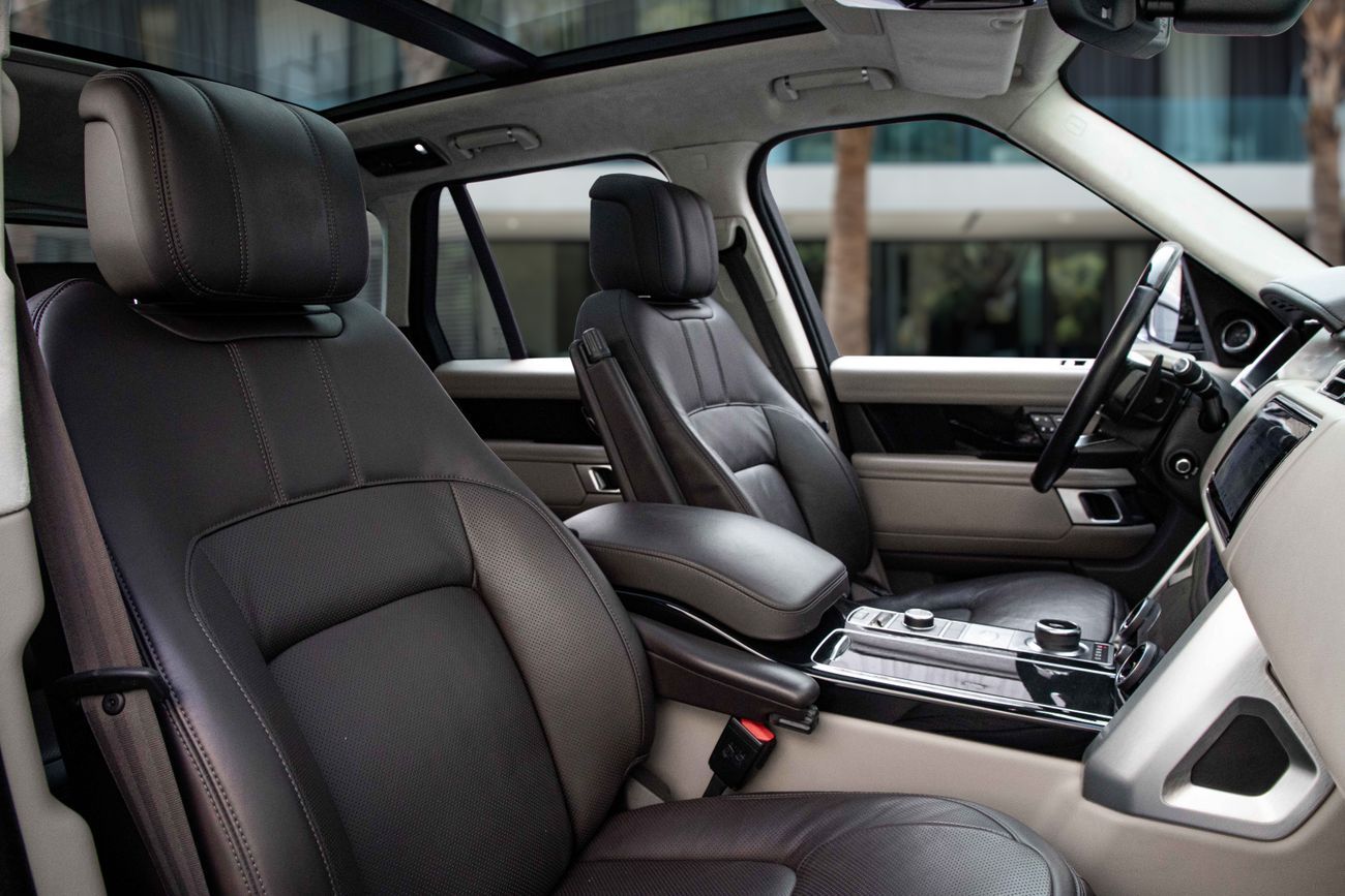 Land Rover Range Rover Range Rover | 3,917 P.M | 0% Downpayment | VOGUE P400 | UNDER WARRANTY!