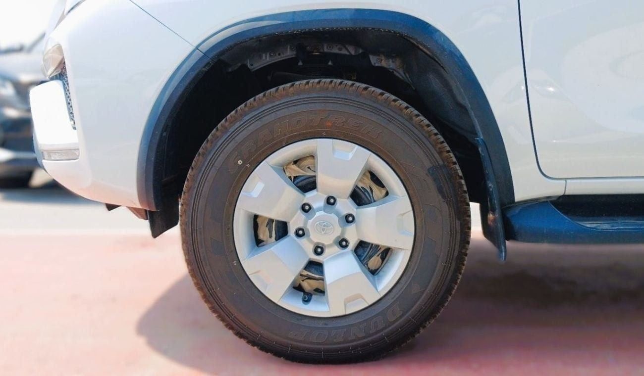 Toyota Fortuner EXR Toyota Fortuner 2.7L Petrol GCC MID 2025YM