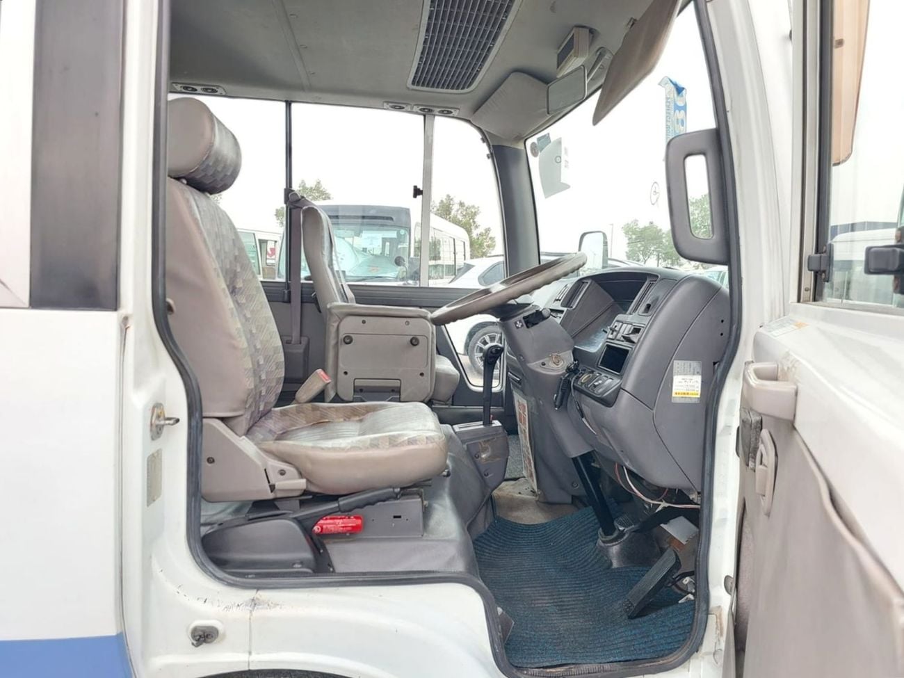 نيسان سيفيليان (RAMADAN OFFER) NISSAN CIVILIAN BUS RHD 2003 MODEL 4.2 L DIESEL AUTOMATIC(PM20032)