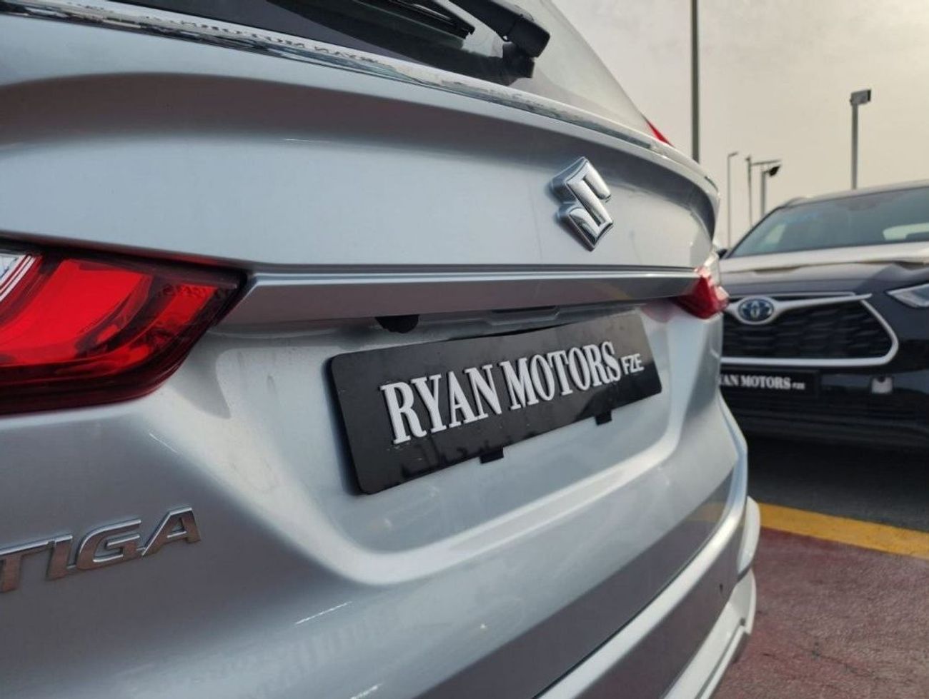 Suzuki Ertiga Suzuki ERTIGA 1.5L Petrol, SUV, FWD, 5Doors Color Silver Model 2024