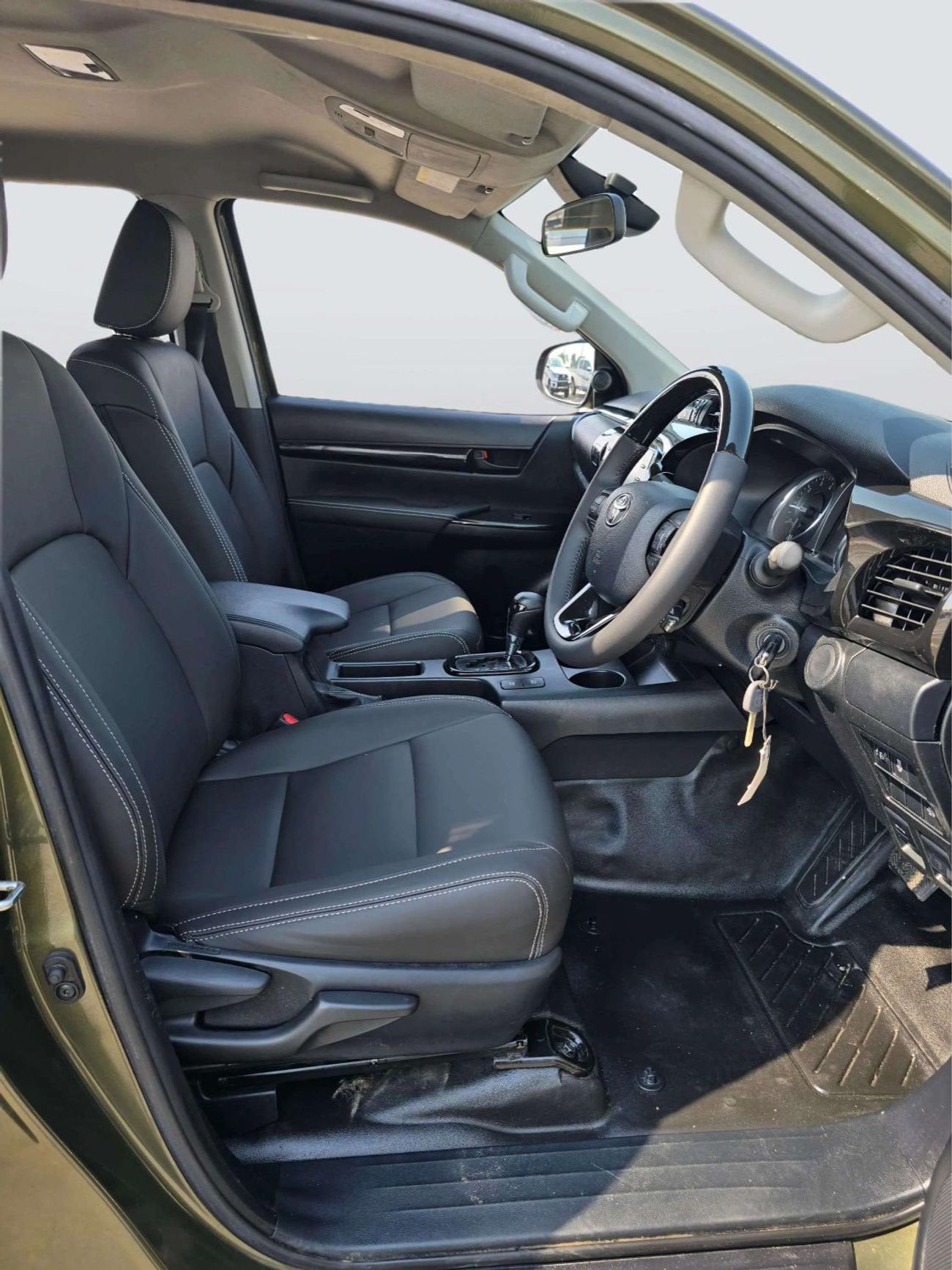 Toyota Hilux 4X4 Diesel 2.8L Right Hand Drive (RHD)