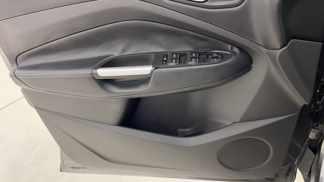 فورد إيسكاب SE 2.5 | بدون دفعة مقدمة | اختبار القيادة في المنزل