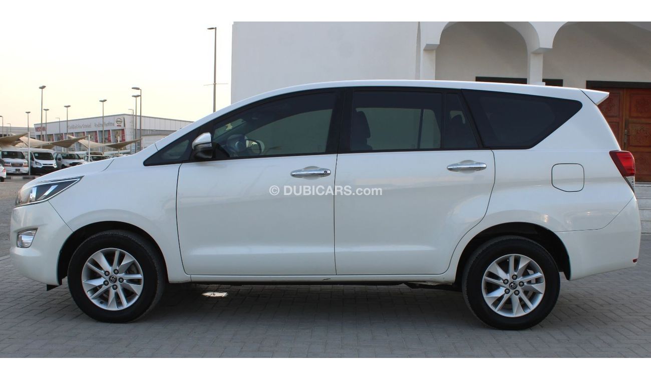 Toyota Innova toyota innova 2019 white GCC  2.7 excellent condtion without accident