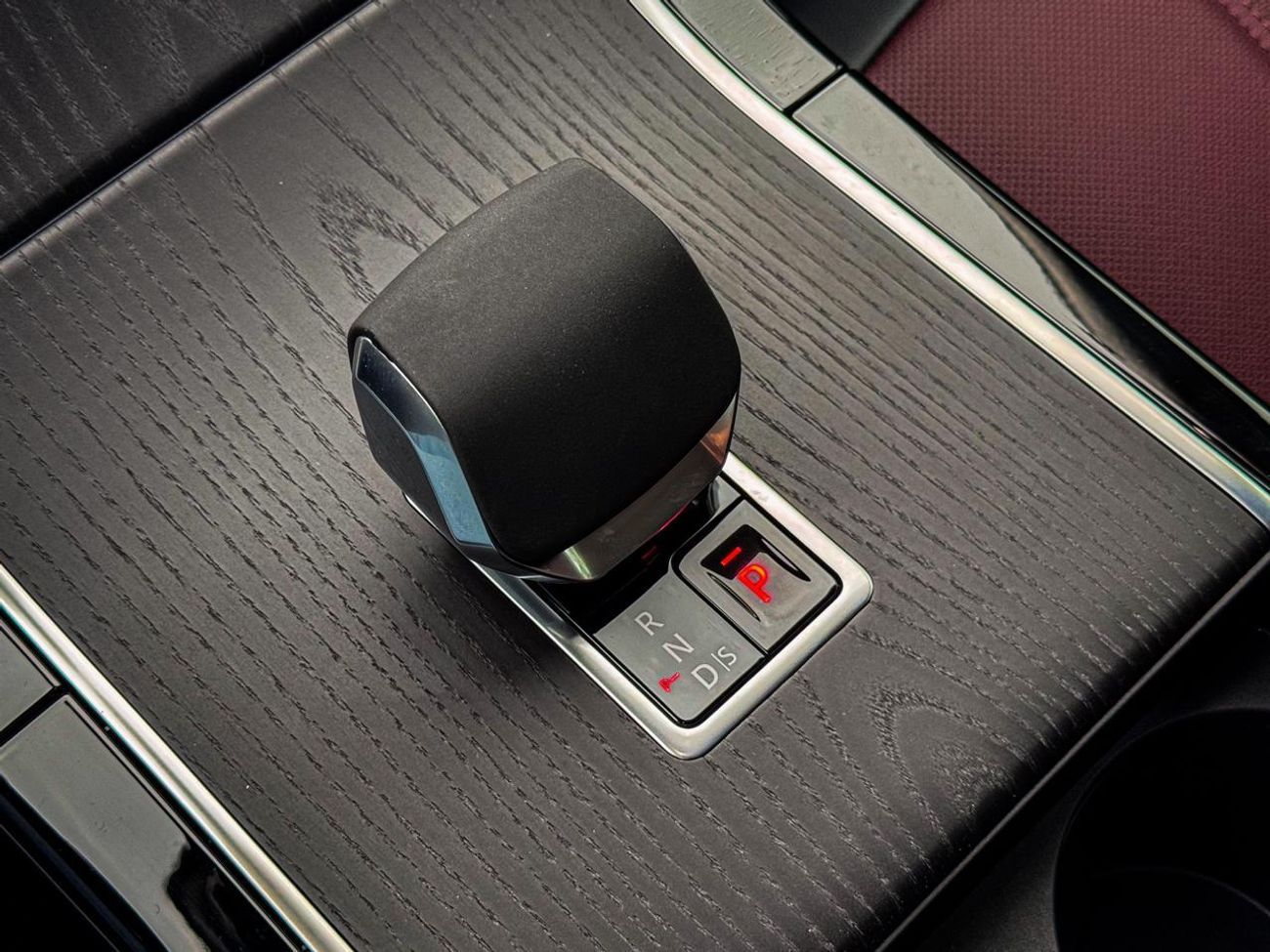 لاند روفر رانج روفر إيفوك Land Rover Range Rover Evoque SE P250 Dynamic 2.0L