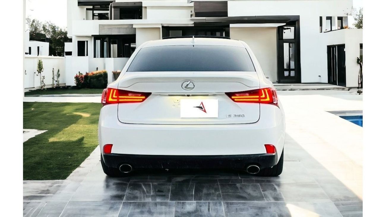 Lexus IS250 Prestige LEXUS IS 250  LADY DRIVEN  FULL SERVICE HISTORY FROM AGENCY  FIRST OWNER IN UAE