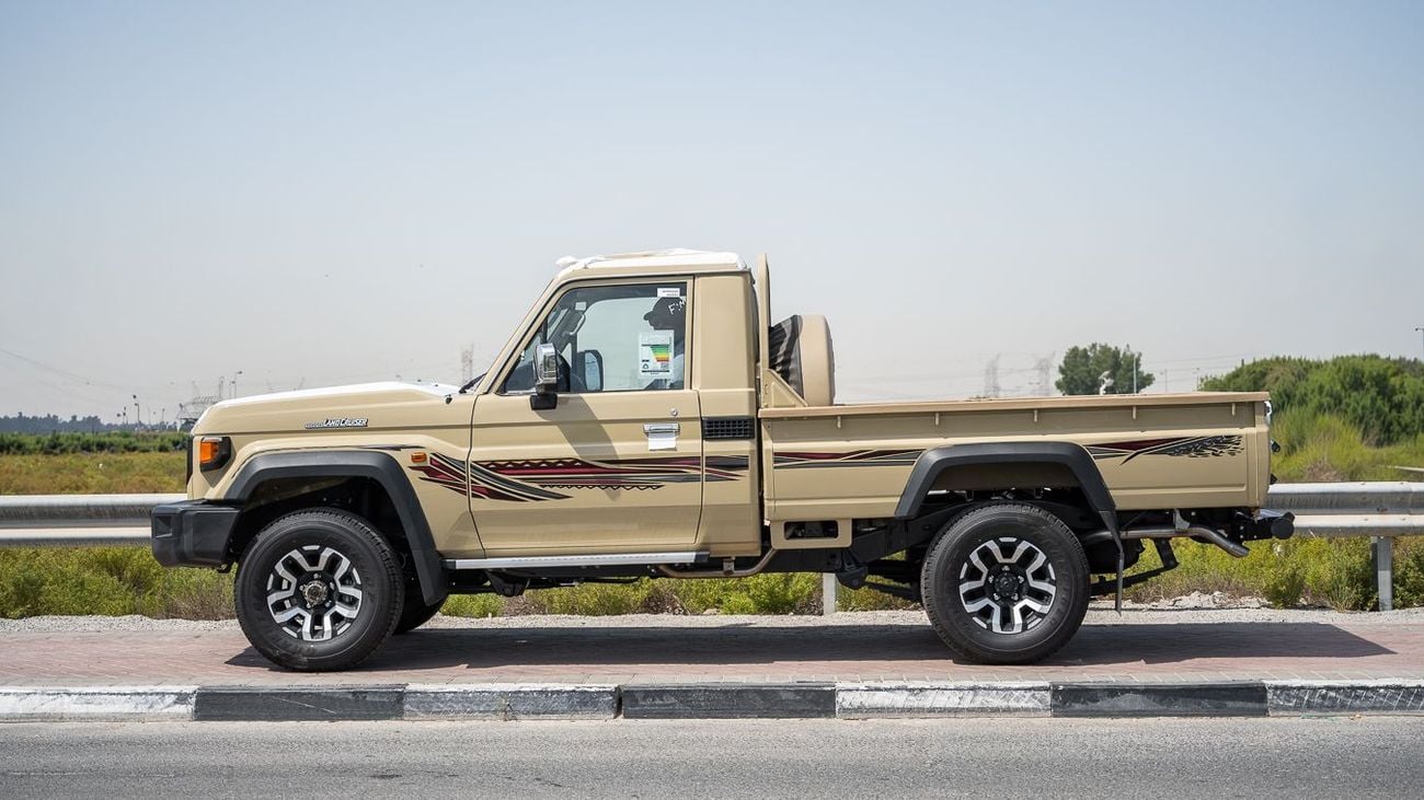 Toyota Land Cruiser Pick Up TOYOTA LANDCRUISER PICKUP SINGLECABIN 4.0 SUPER DXL 4X4 -2026YM