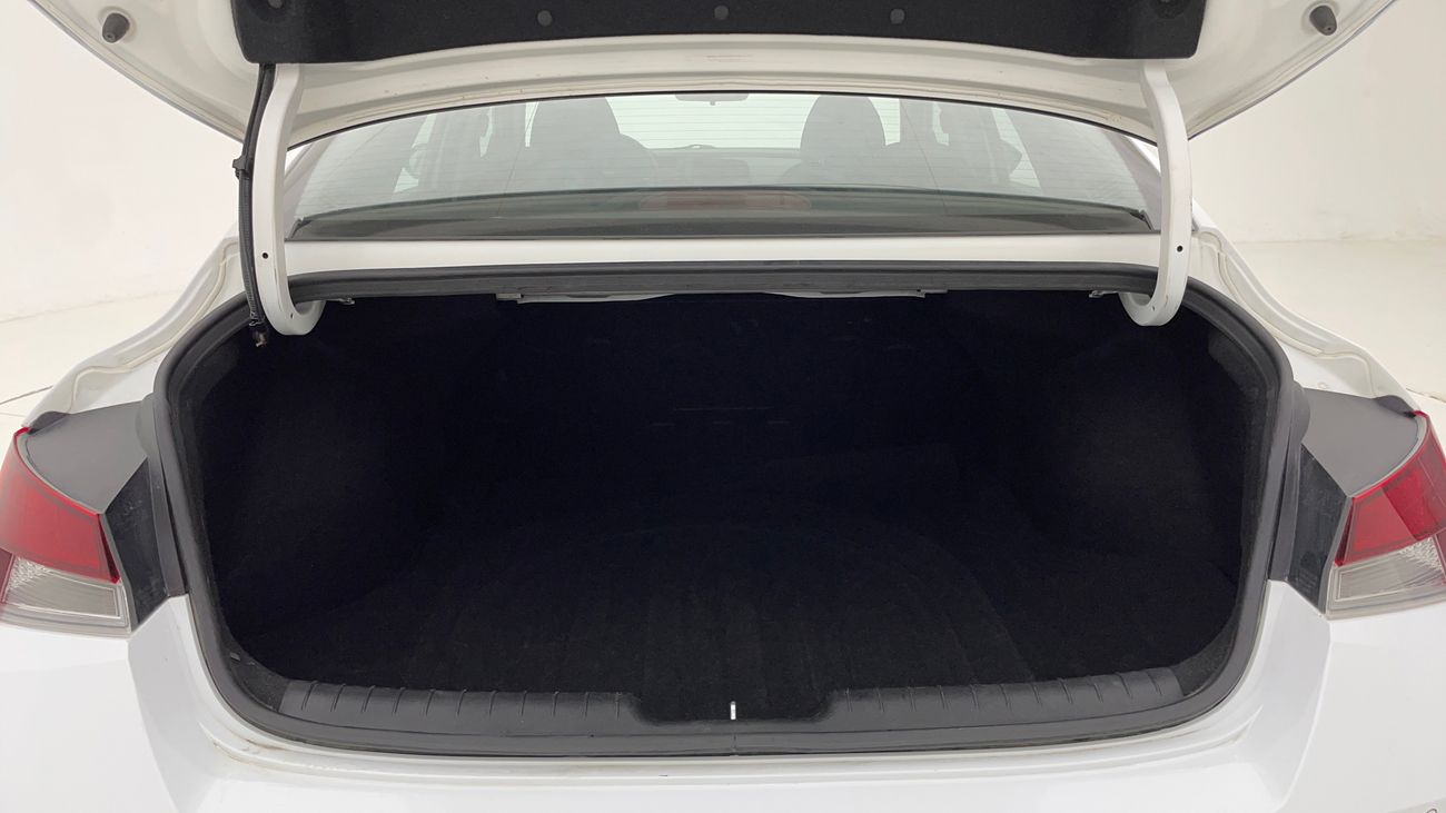 Hyundai Elantra SMART 1.6 | Zero Down Payment | Free Home Test Drive