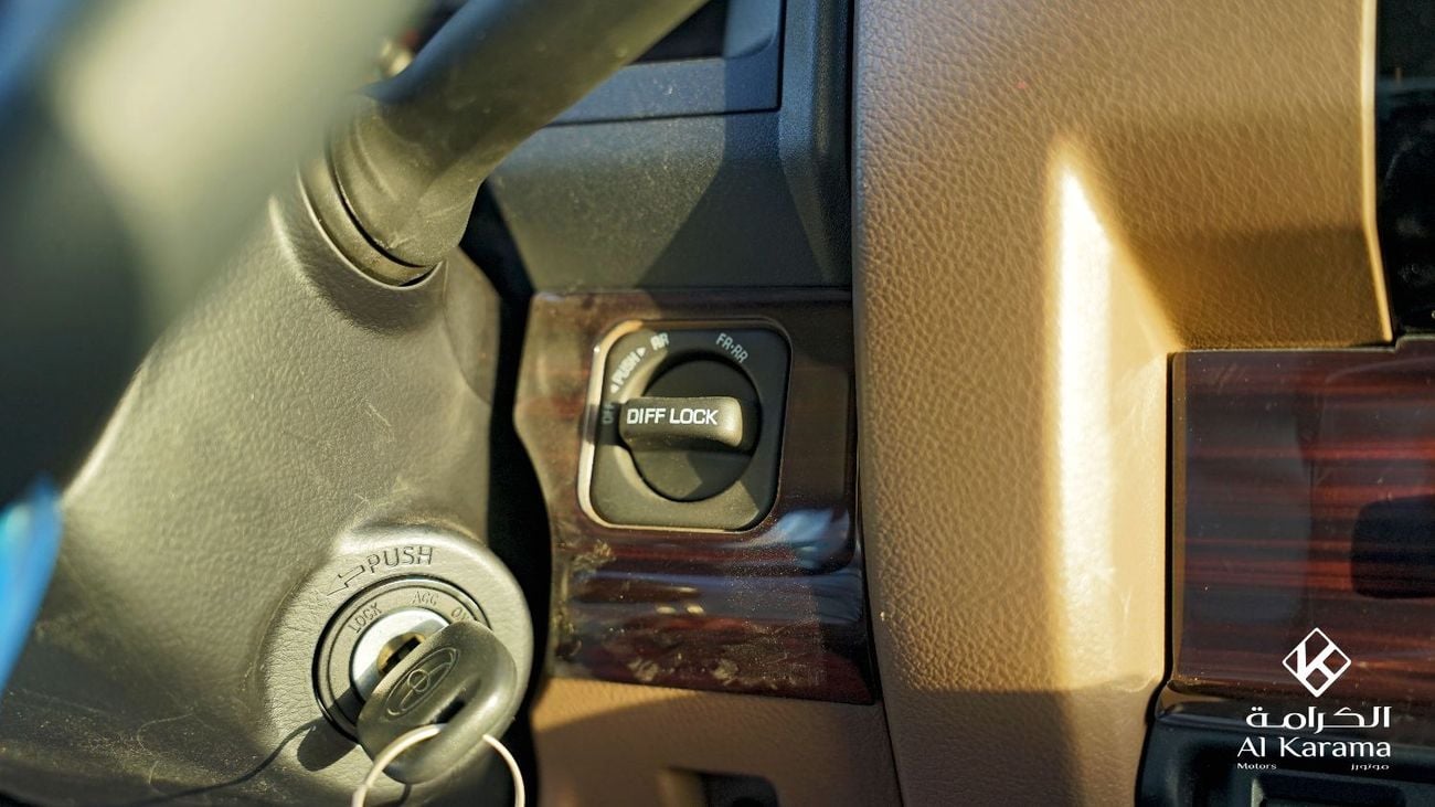 تويوتا لاند كروزر بيك آب 2.8 لتر | ديزل LX كامل المواصفات | ناقل حركة أوتوماتيكي | دفع رباعي | قفل تفاضلي | مثبت سرعة