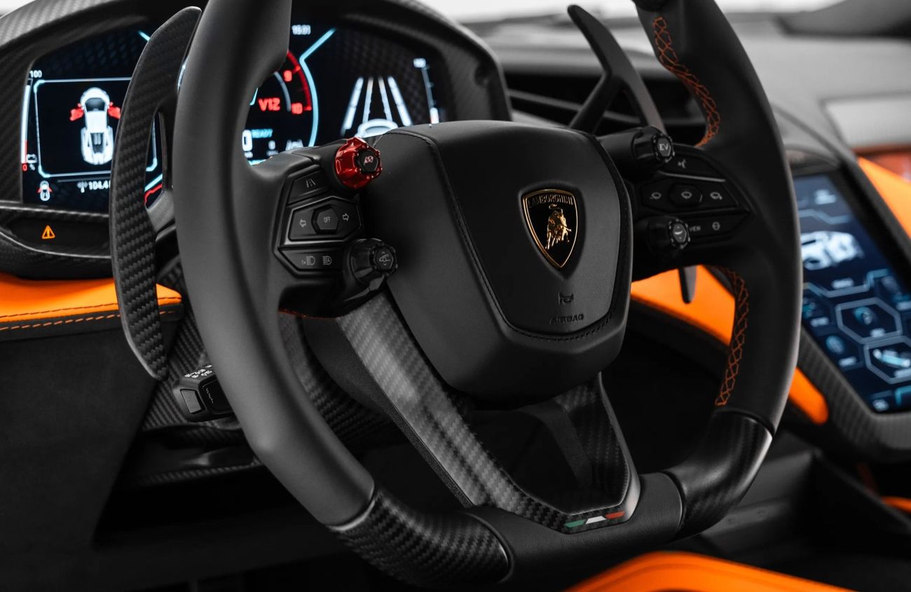 لامبورغيني ريفويلتو 6.5L V12 Naturally Aspirated Engine + eMotor