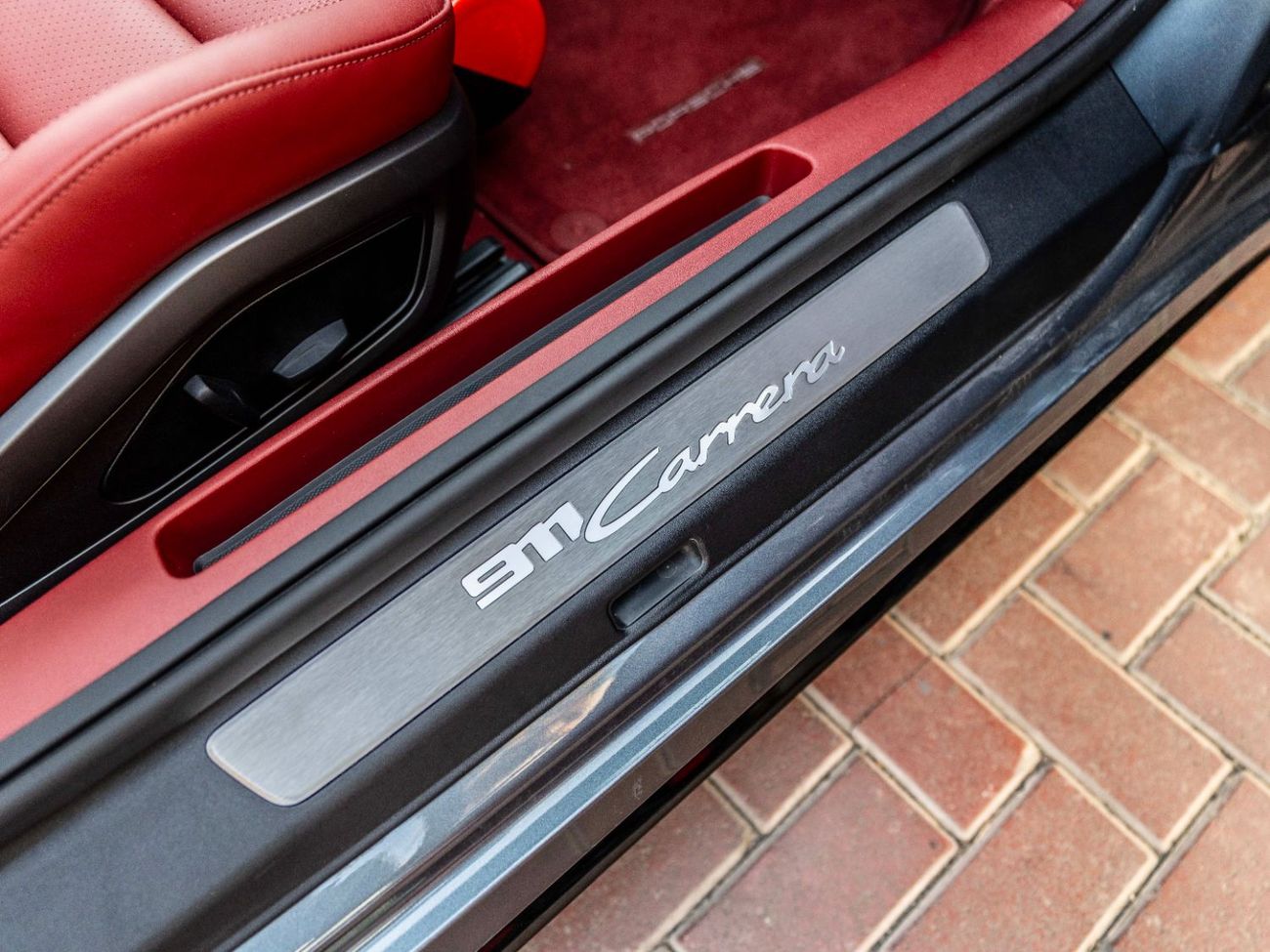 Porsche 911 Carrera 3.0L (444 HP) Coupe