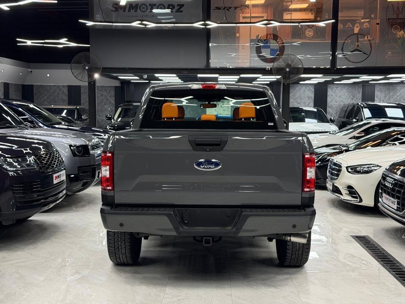 Ford F-150 XLT CREW CAB