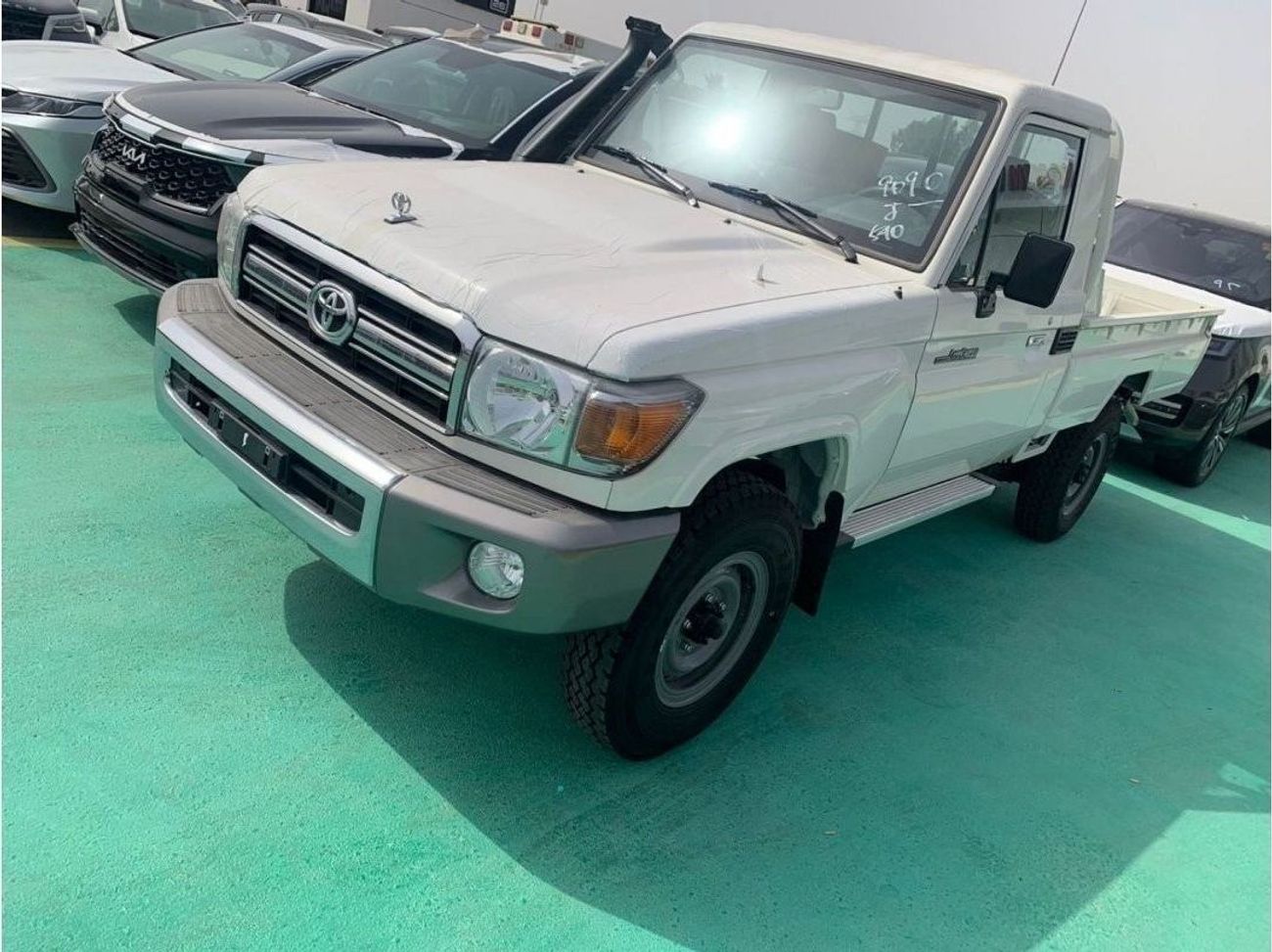 تويوتا لاند كروزر بيك آب 2023 TOYOTA LAND CRUISER pick up 4.2L SINGLE CABIN manual diesel