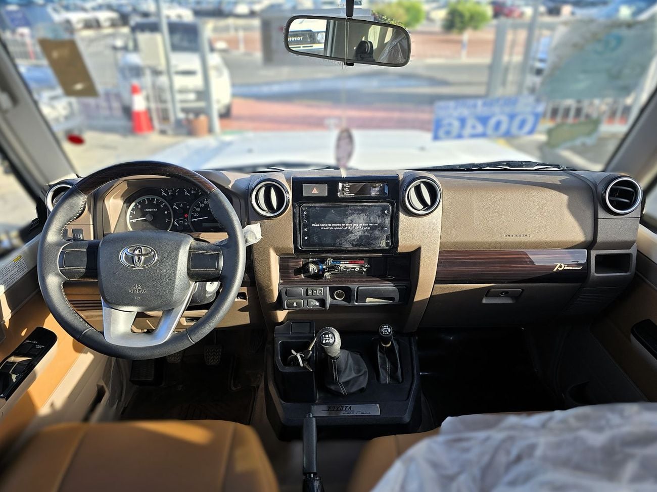Toyota Land Cruiser Pick Up PICKUP 70th LX1 4.0L Toyota L.C Pick Up Single Cabin Special Edition 4.0l   MT Petrol v6 4WD Gcc 202