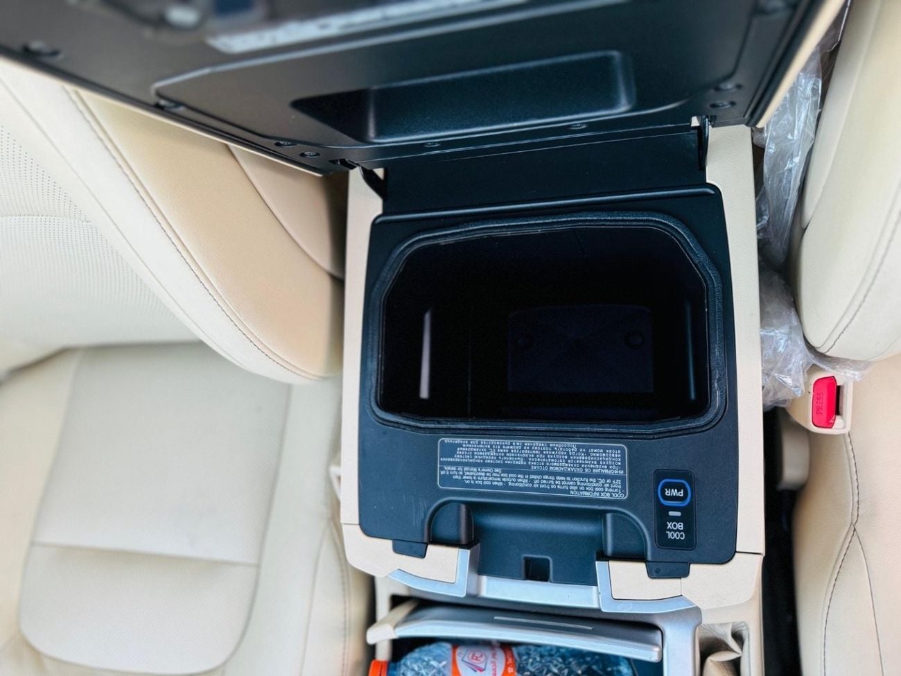 Toyota Land Cruiser GXR Toyota Land Cruiser 2015 Full option