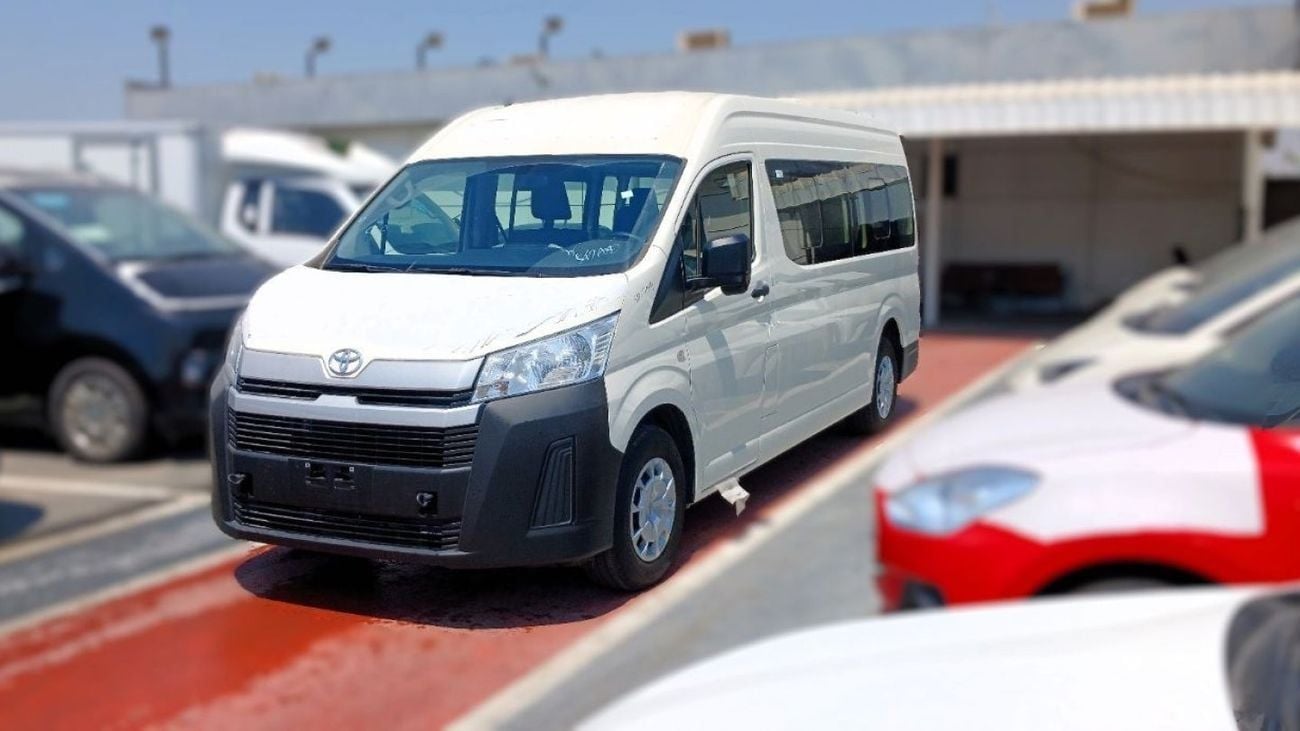 Toyota Hiace DLS - STD ROOF Toyota HiAce 2.8L Diesel Manual 13-seater  2025YM
