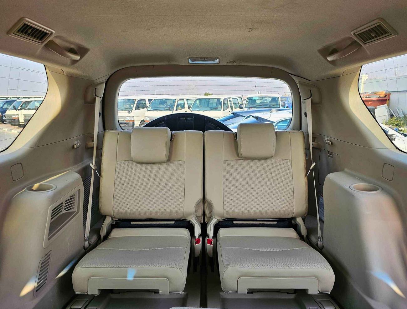 تويوتا برادو GXR V6 / LOW MILEAGE / LEATHER / DVD CAMERA / SPARE UP/ ONLY FOR EXPORT / LOT# 90465