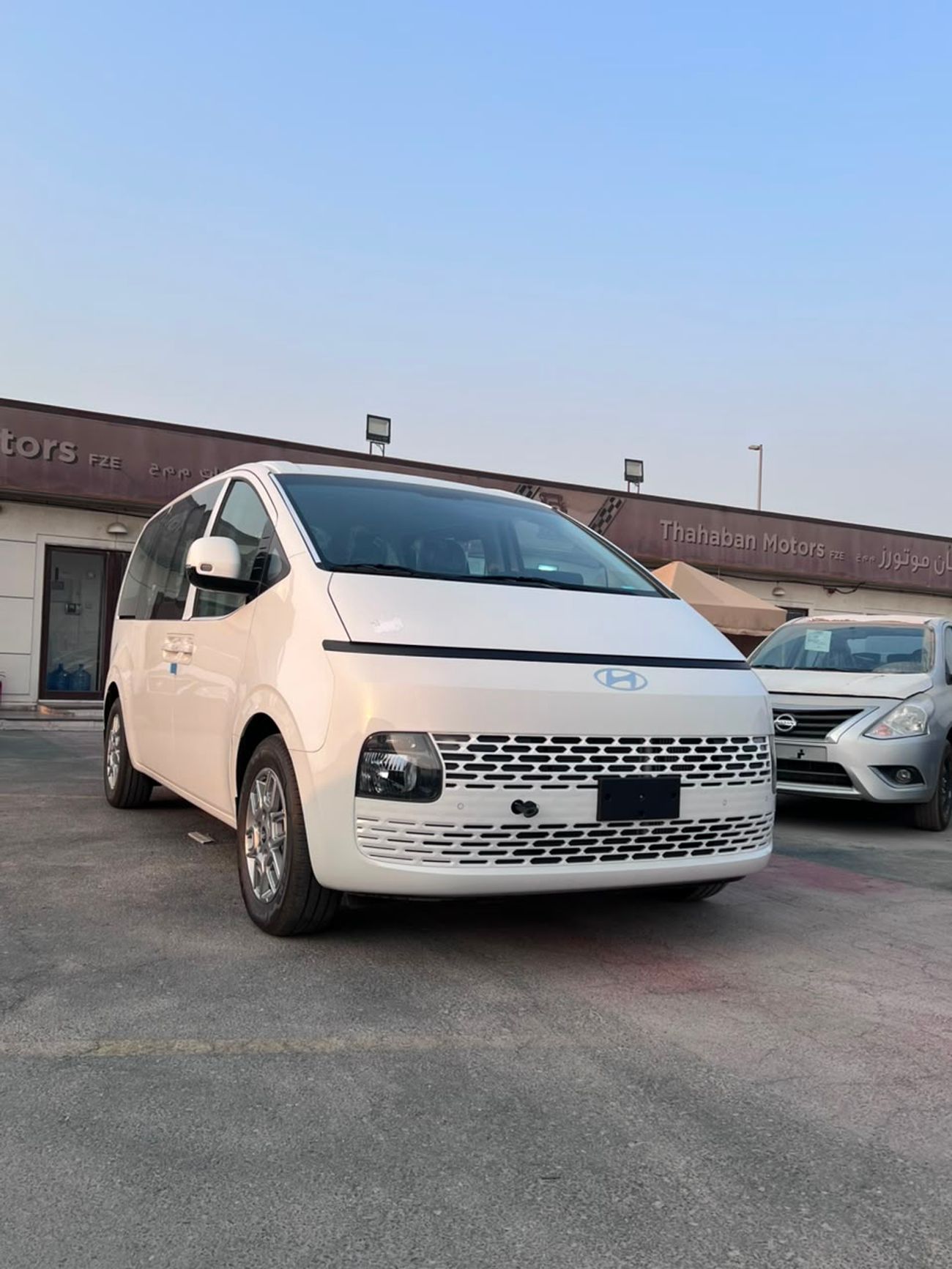 Hyundai Staria 2.2L - 6 Cly - Manual - Diesel - Front Wheel Drive - 11 Seaters - 5 Doors