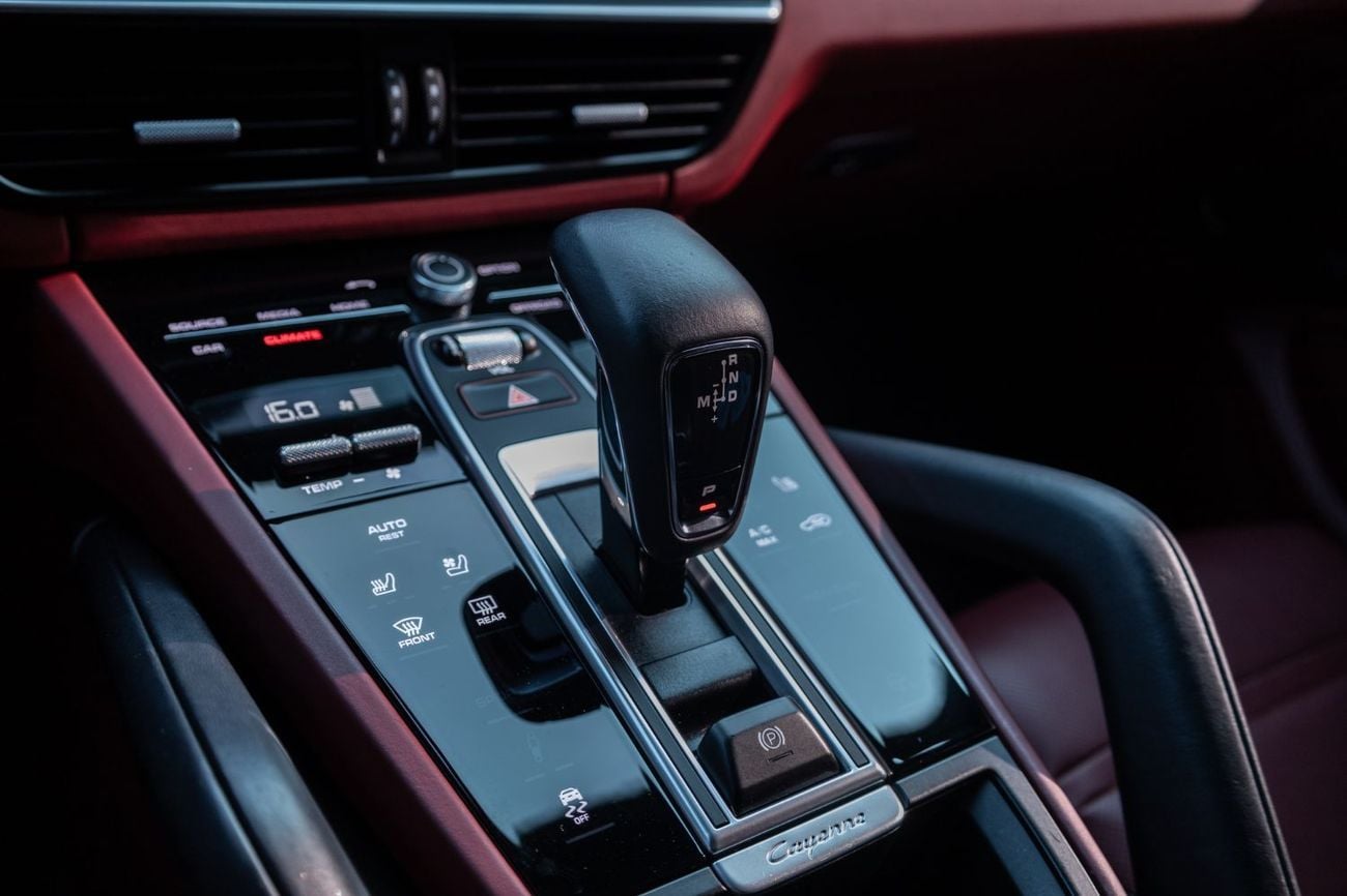 بورش كايان Platinum Edition