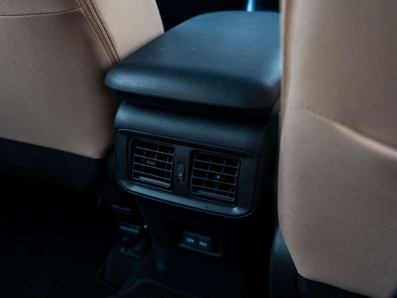 Toyota RAV4 2.5L (2WD) VX