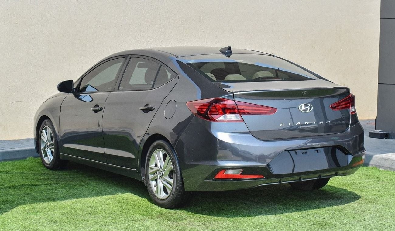 Hyundai Elantra Comfort 2.0L