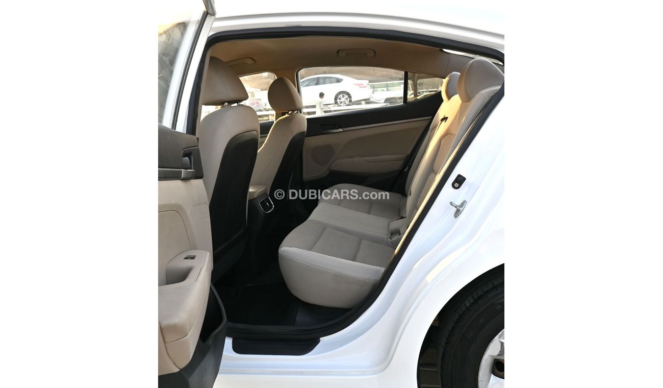 Hyundai Elantra GCC EXCELLENT CONDITION WITHOUT ACCIDENT 2016