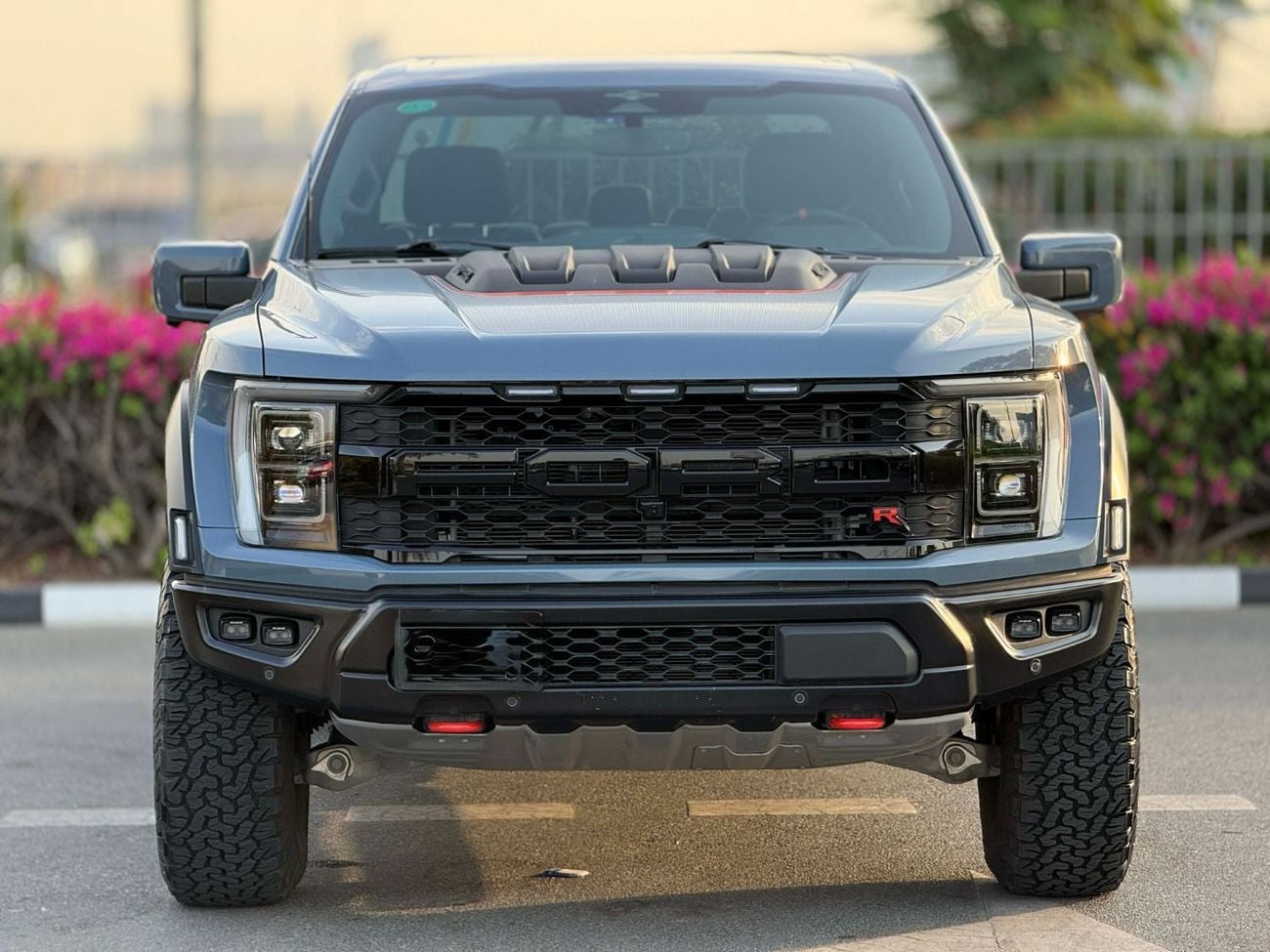 Ford F-150 GCC SPEC NEAT AND CLEAN