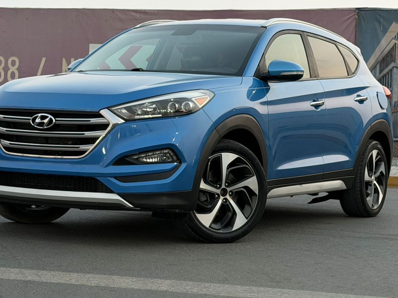 Hyundai Tucson GL 1.6L Excellent condition & luxury feel