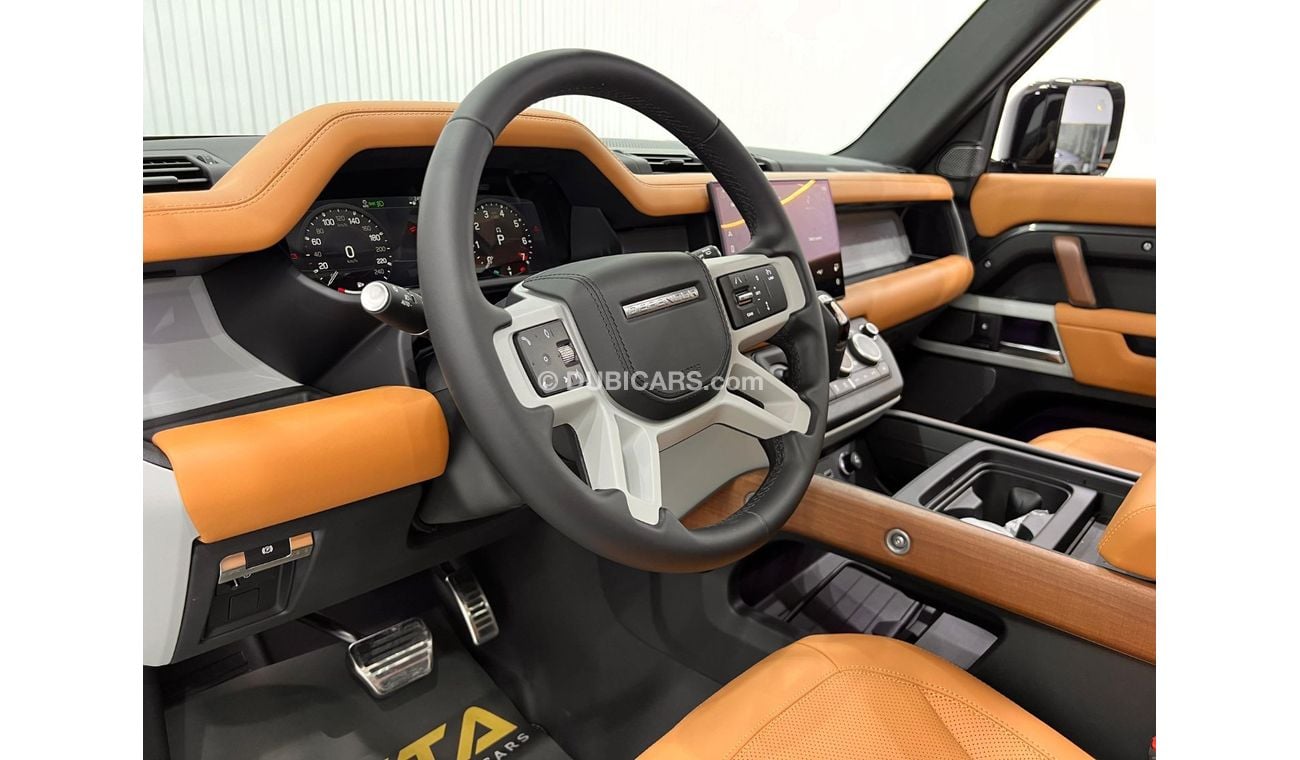 لاند روفر ديفندر 2023 Land Rover Defender 110 P400 HSE, 2026 Land Rover Warranty, 2028 Land Rover Service Pack, GCC