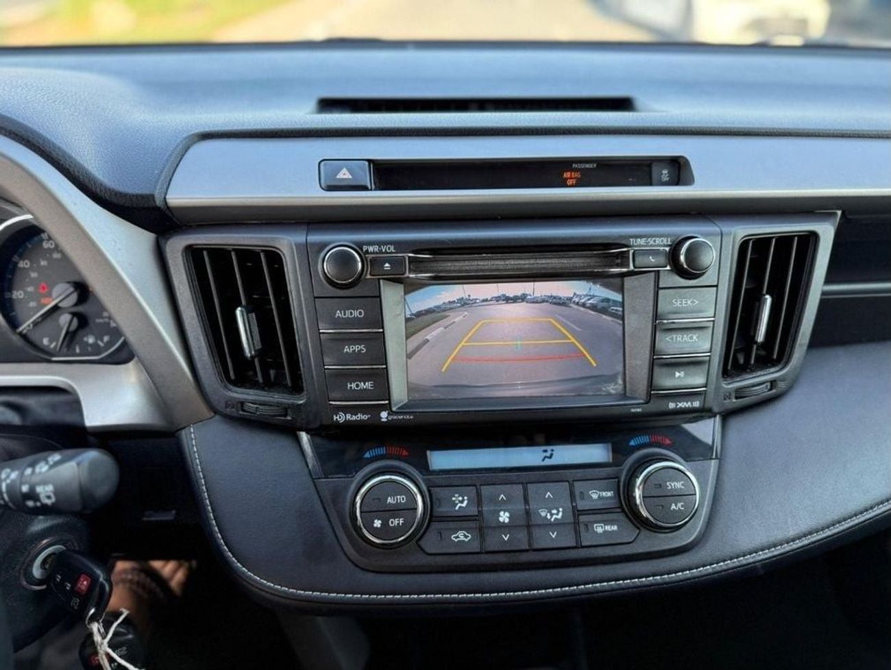 تويوتا راف ٤ TOYOTA RAV4 XLE Full Option