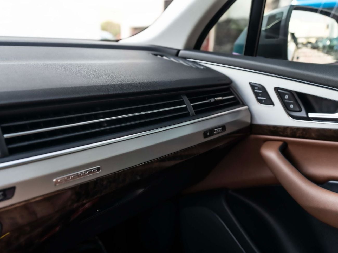 أودي Q7 55 TFSI