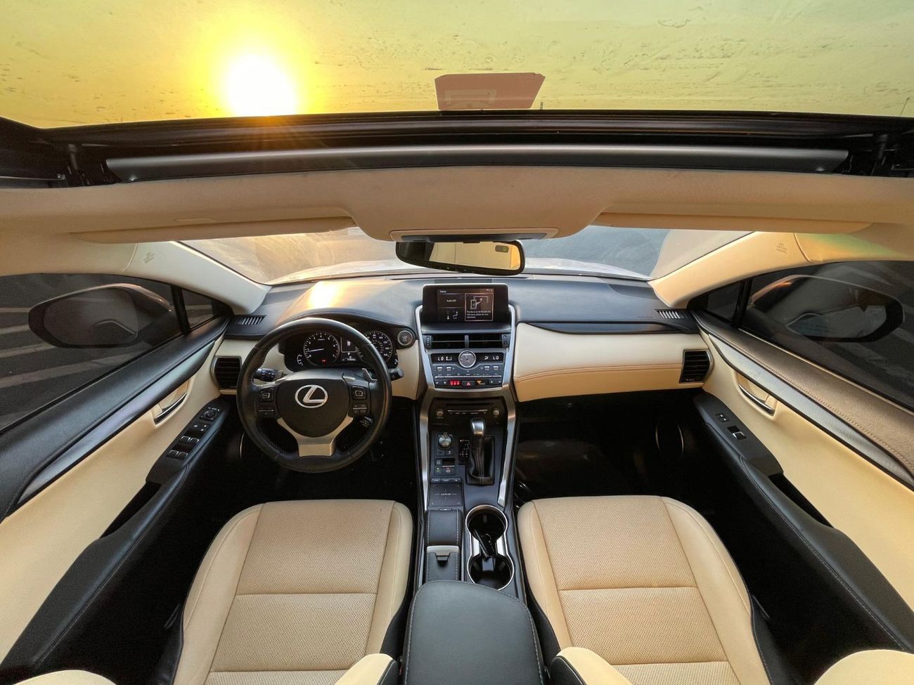 Lexus NX300 2019 Lexus NX300 2.0L V4 AWD 4x4 Turbo With Radar and Sensors Full Option - UAE PASS