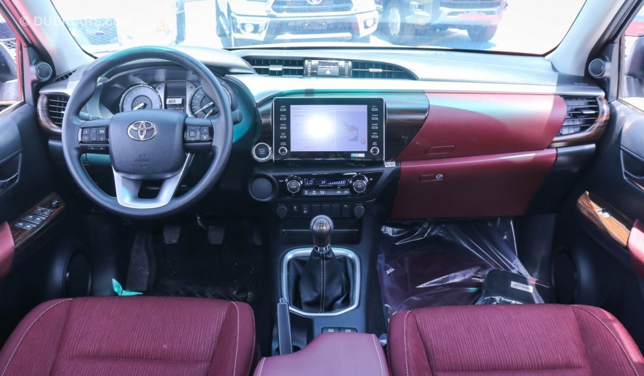 Toyota Hilux SR5, 2.7ltr, petrol,4/2,Manual Transmission, power window, center lock, Big led display,