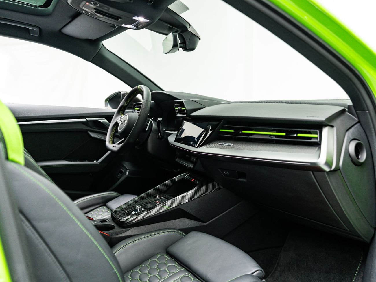 Audi RS3 TFSI quattro 2.5L Sedan 2022 Audi RS3, 2.5 TC I5, AWD, 400bhp, 7 Speed Automatic