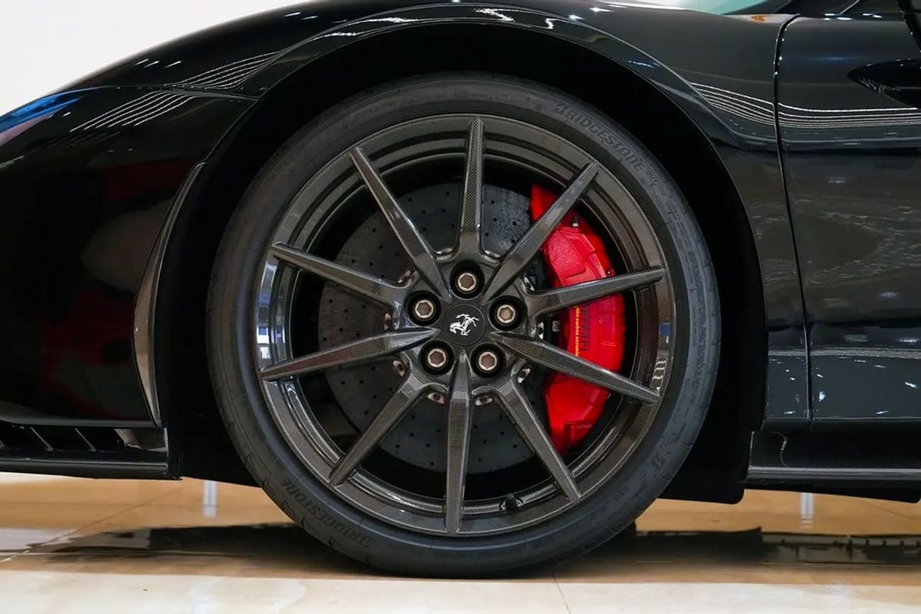 Ferrari SF90 STRADALE / GCC Specs / Full Service History