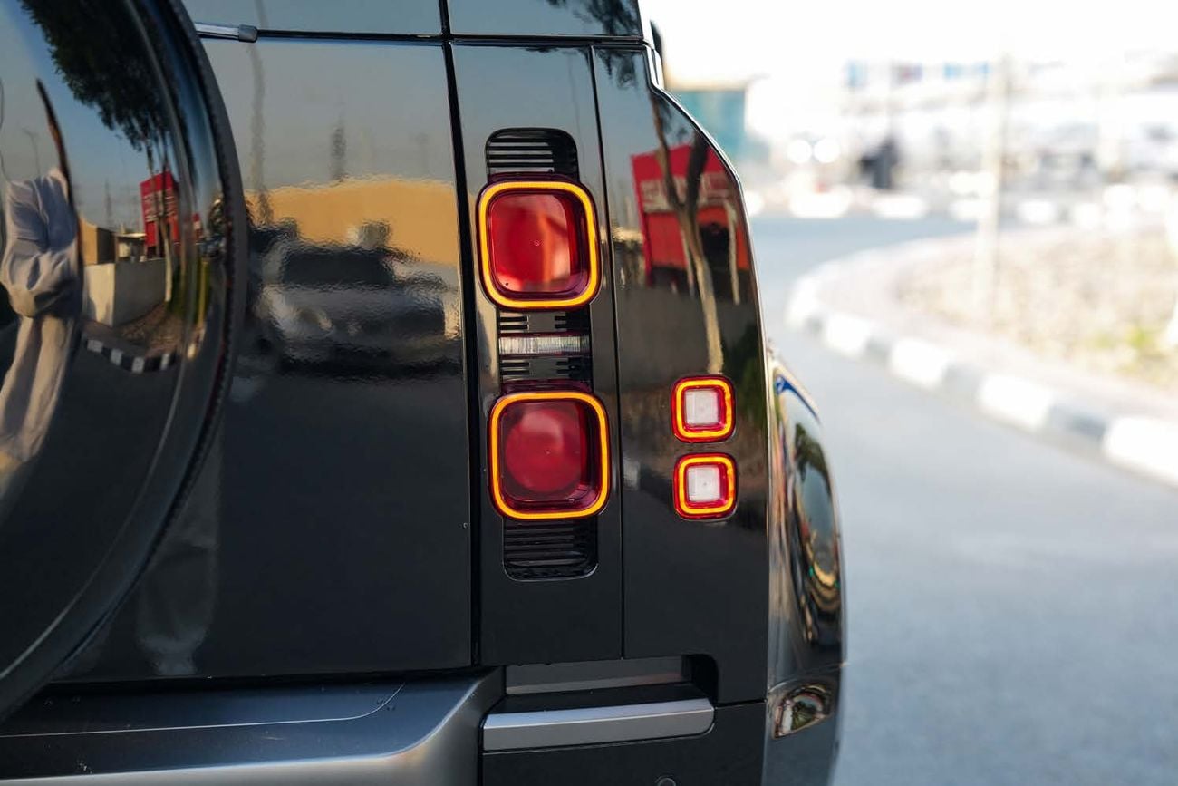 لاند روفر Defender 110 S P300 LAND ROVER DEFENDER 110 P300